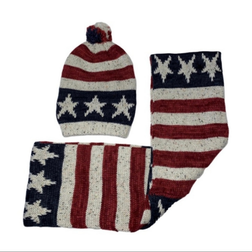 🔥RARE Muk Luks scarf & beanie hat